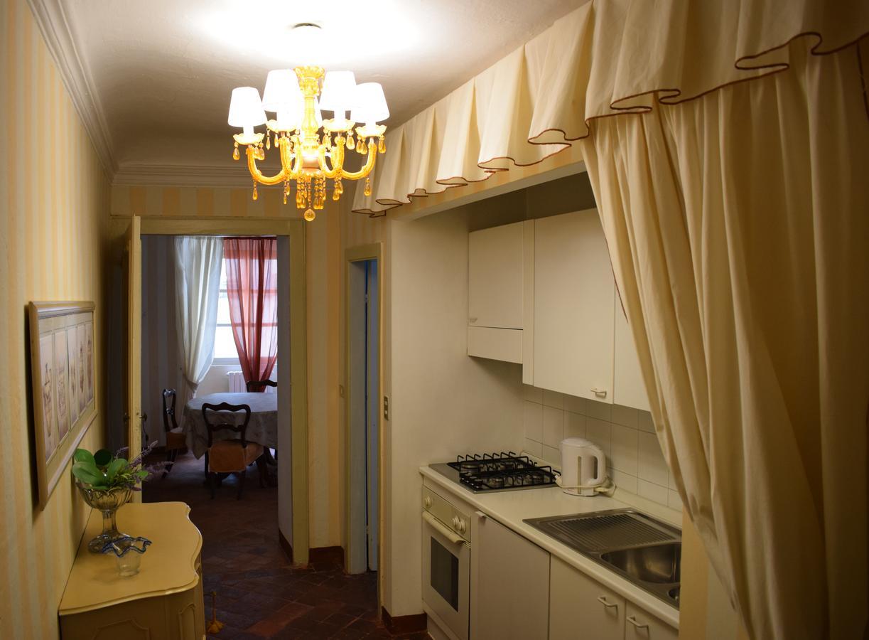 Palazzo Tucci Apartments Lucca Bagian luar foto